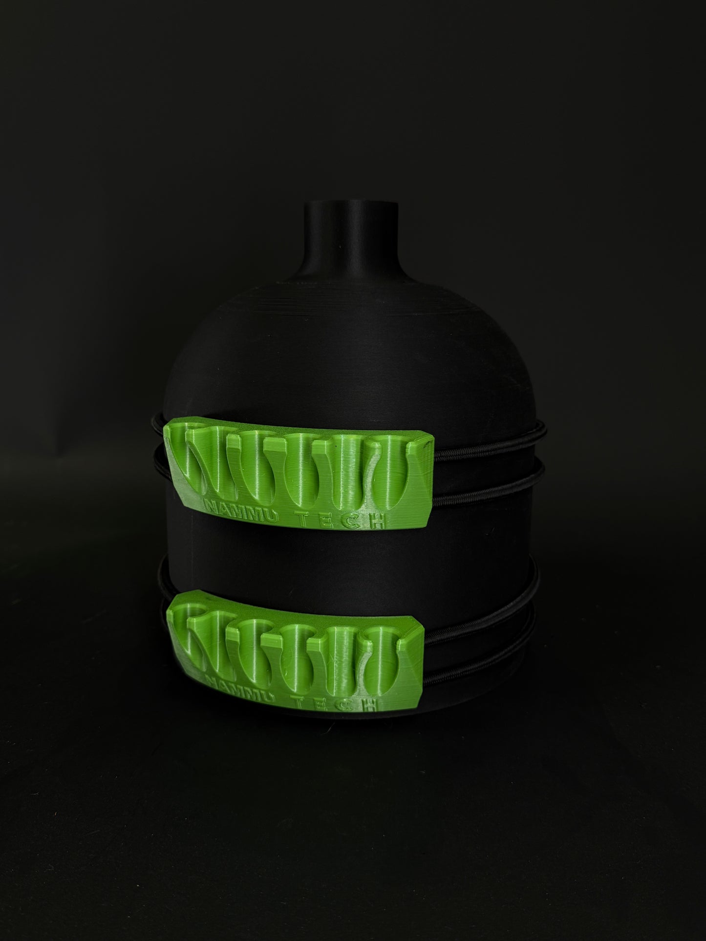 Cylinder hose tidy