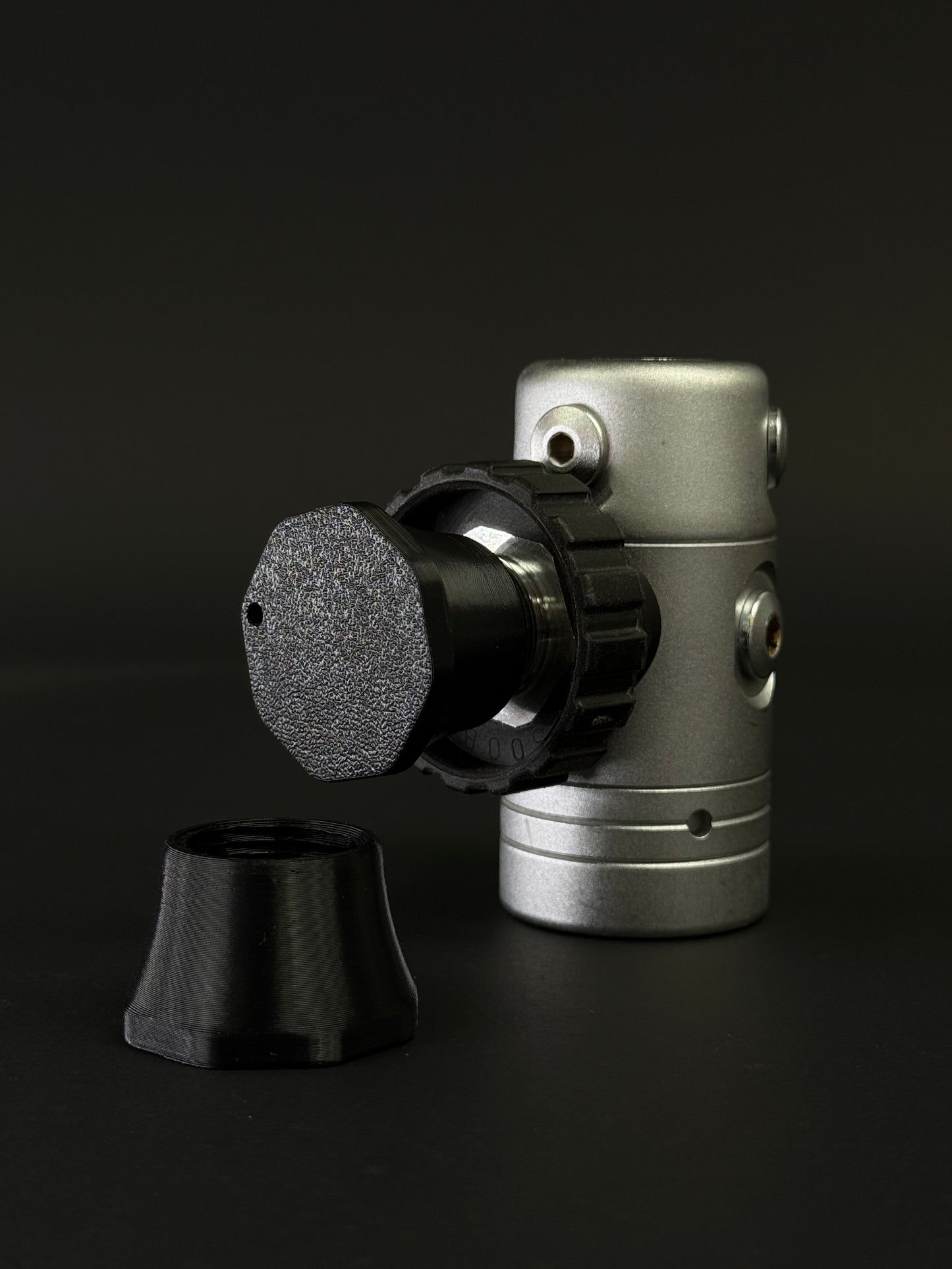 Regulator Dust Caps