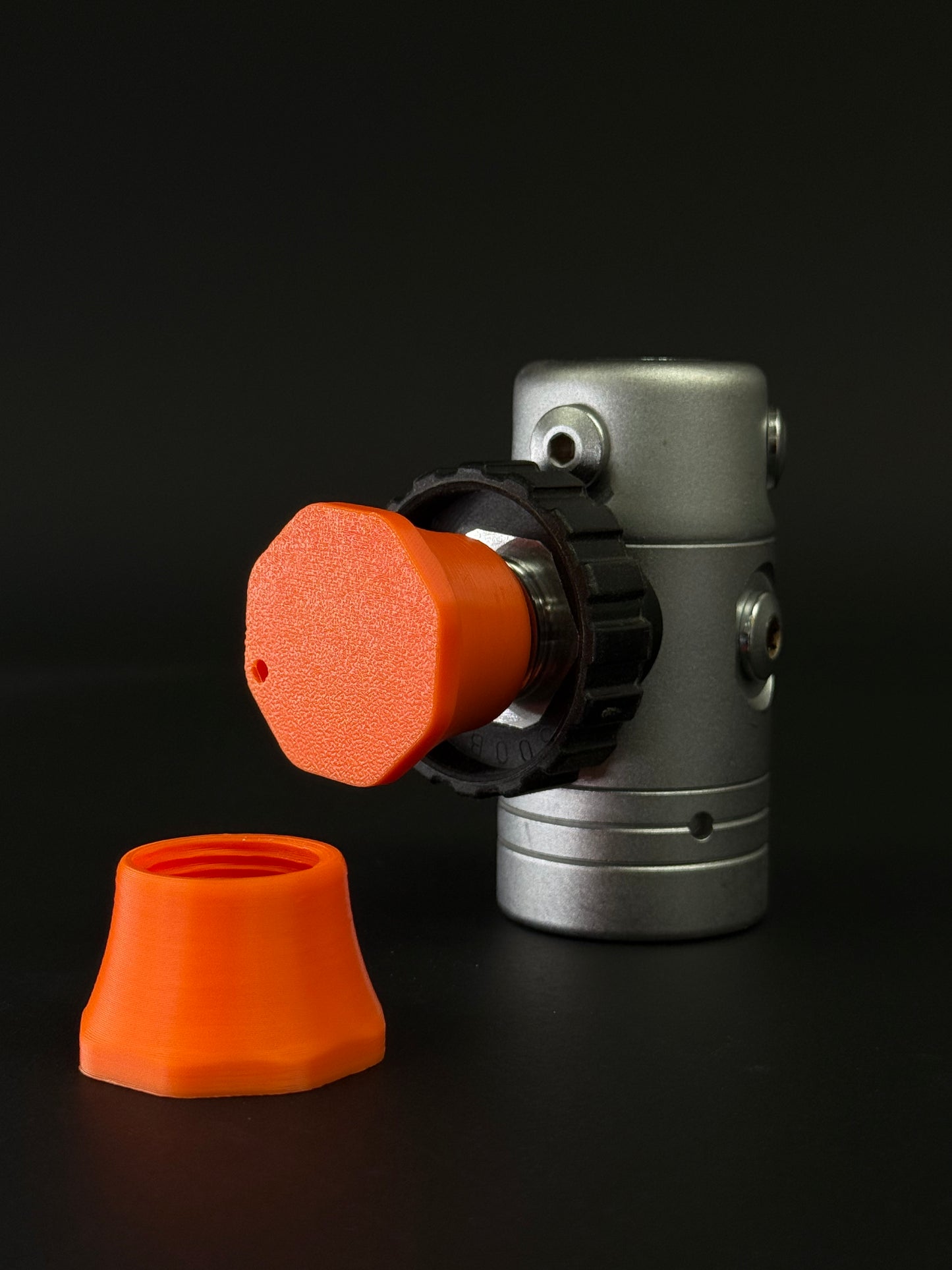 Regulator Dust Caps