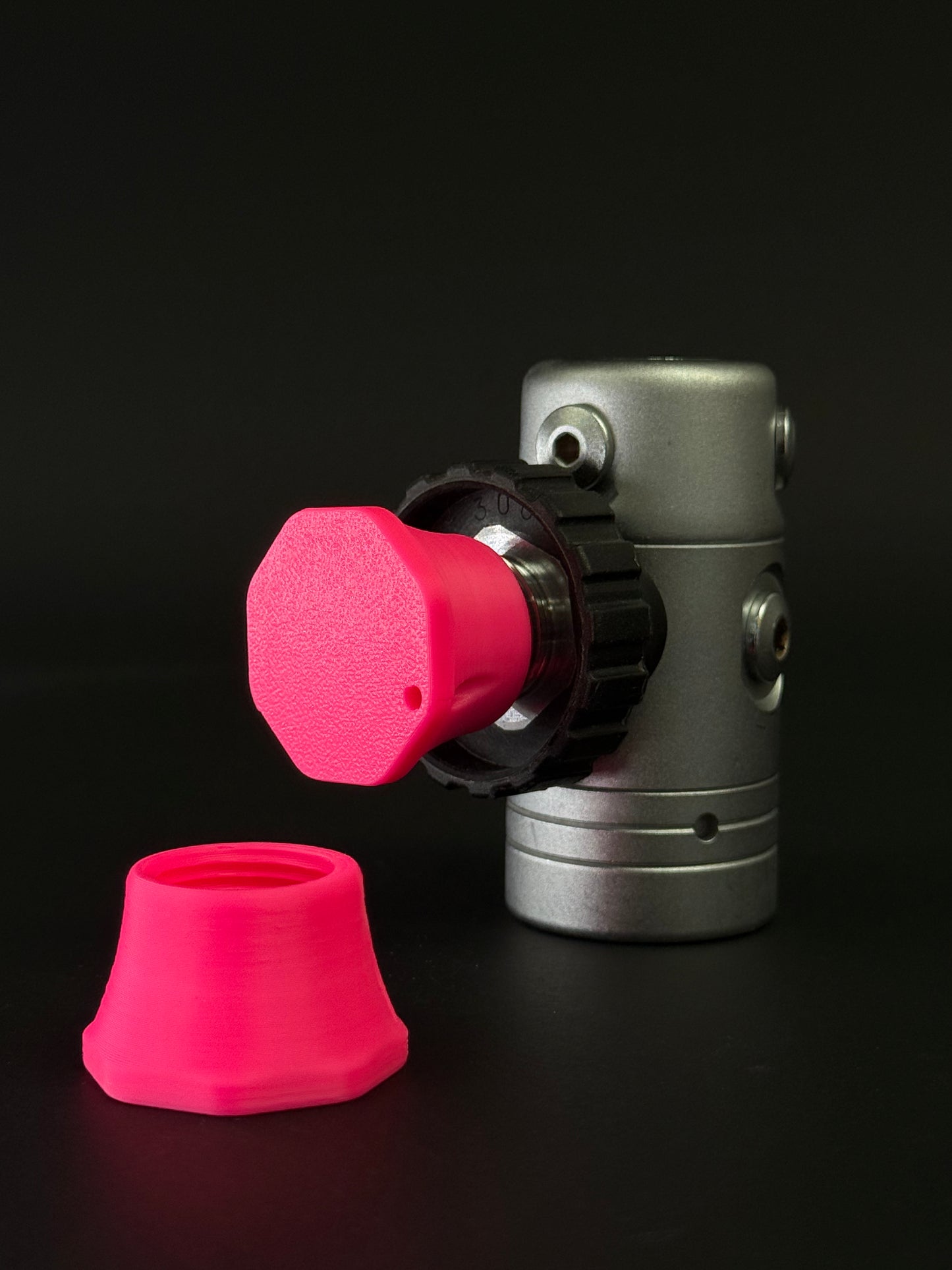 Regulator Dust Caps