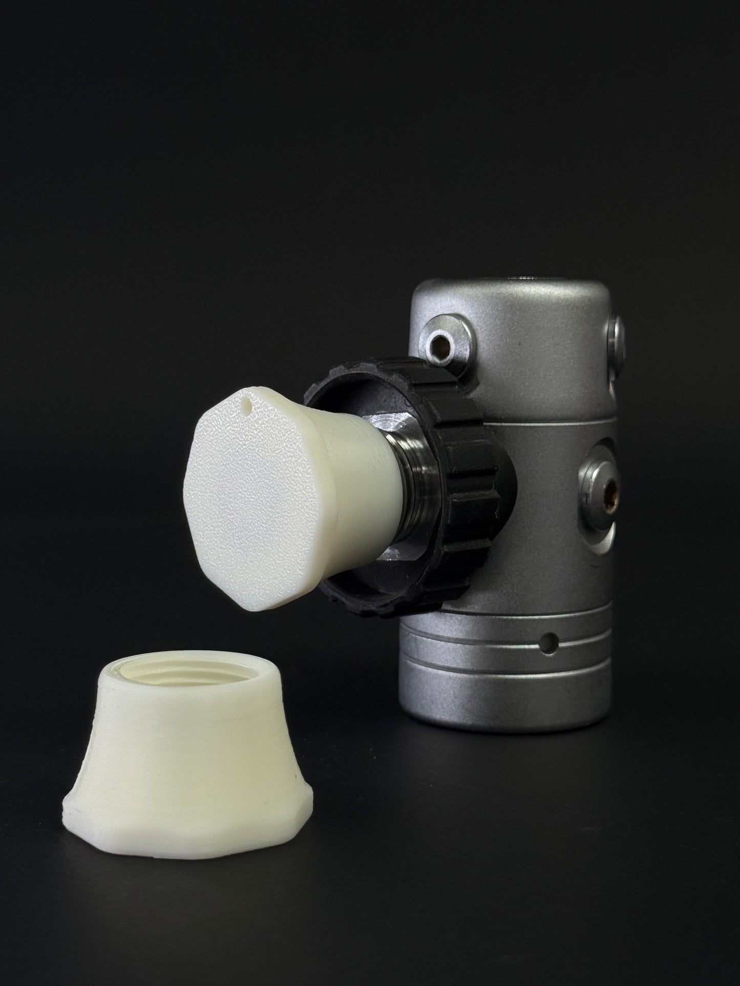 Regulator Dust Caps
