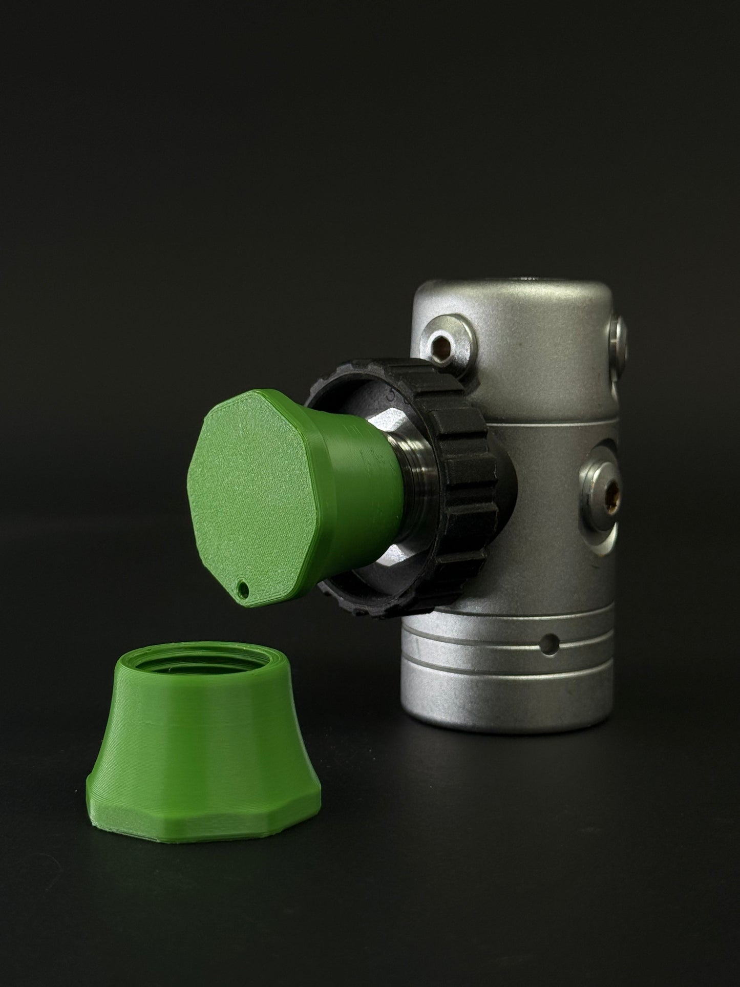 Regulator Dust Caps