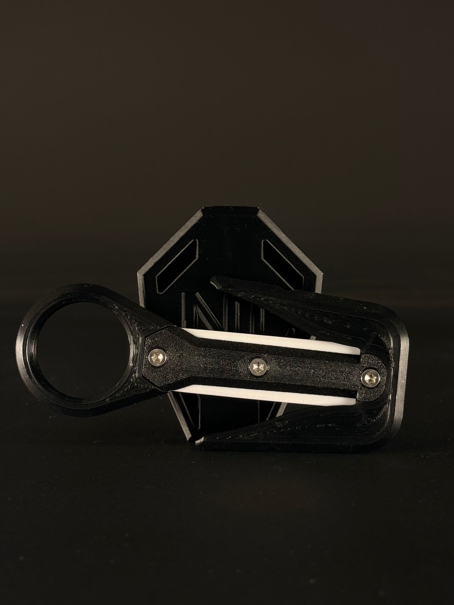 Mini line cutter
