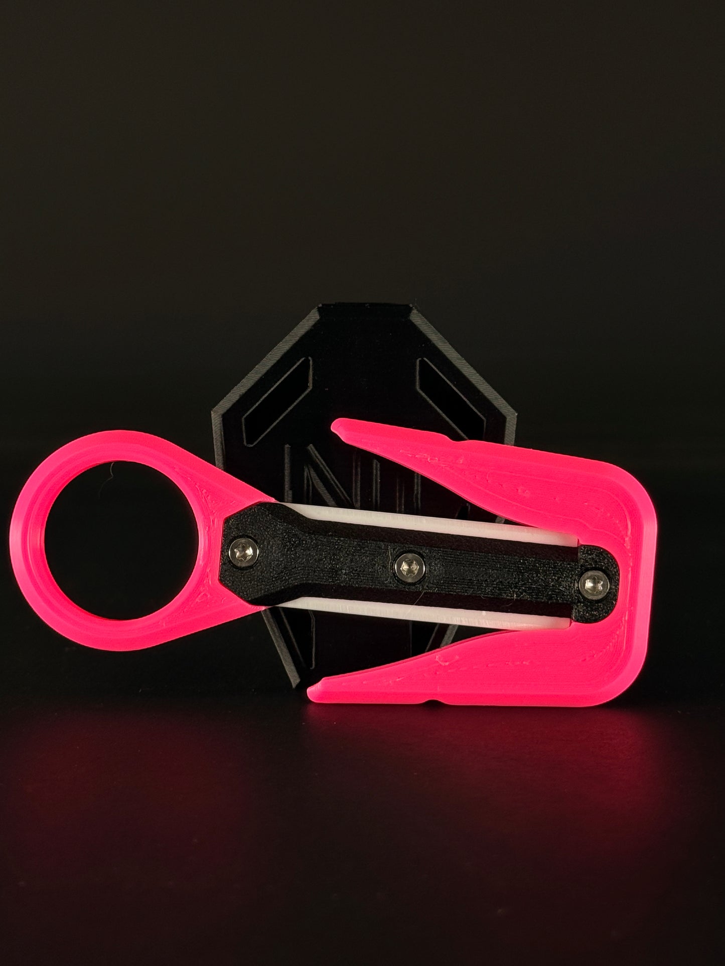 Mini line cutter