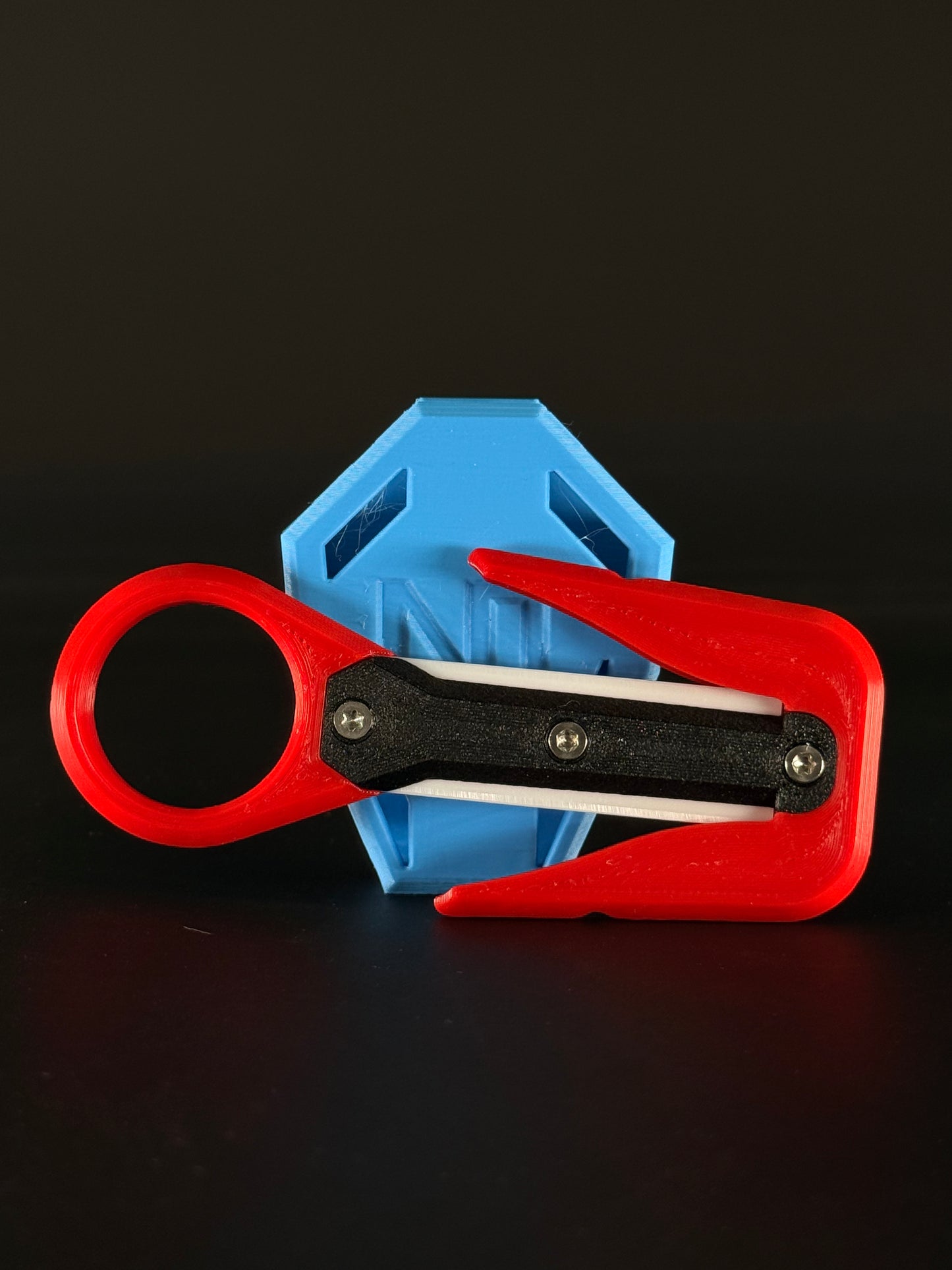 Mini line cutter
