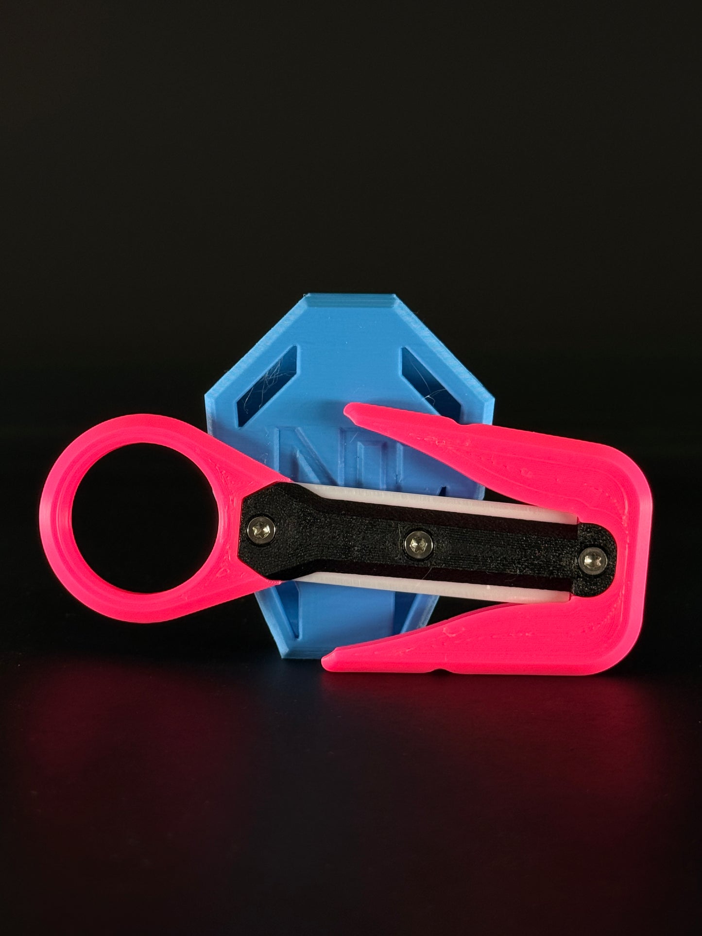 Mini line cutter