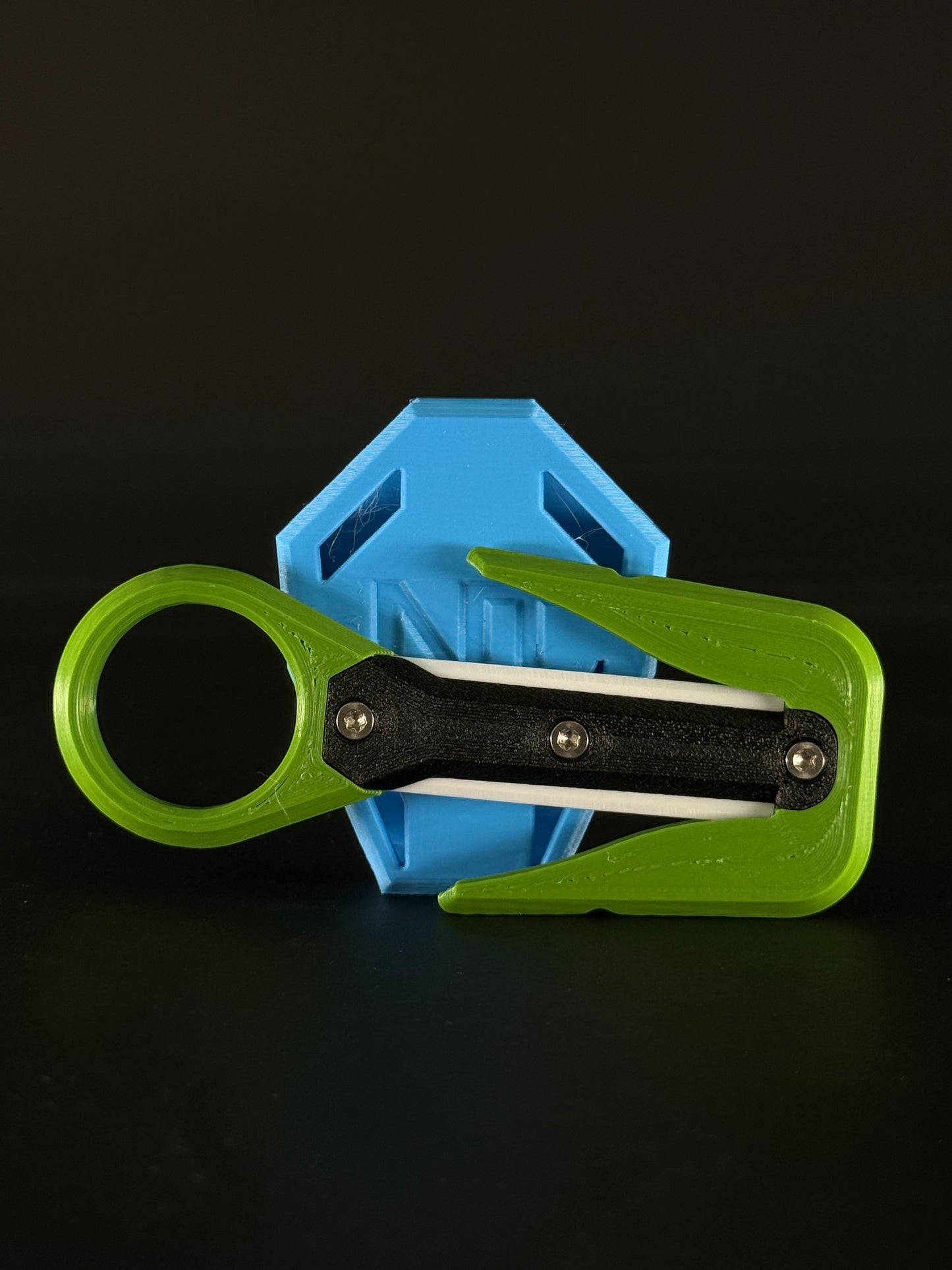 Mini line cutter