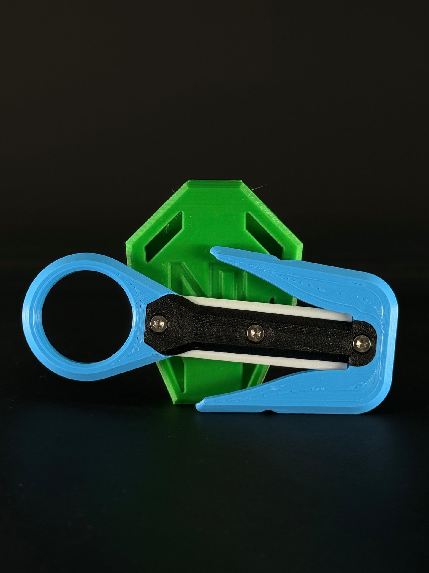 Mini line cutter