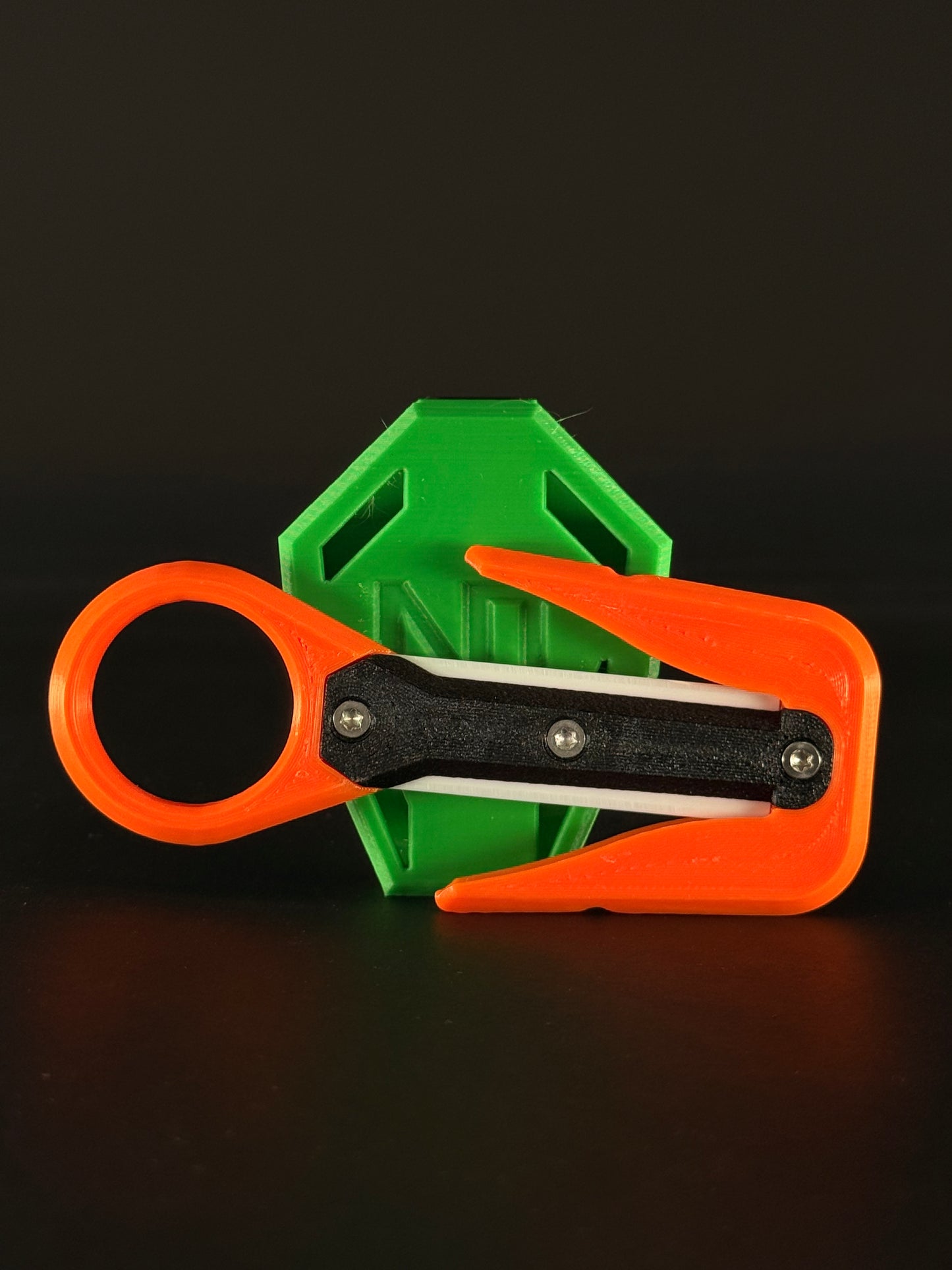 Mini line cutter