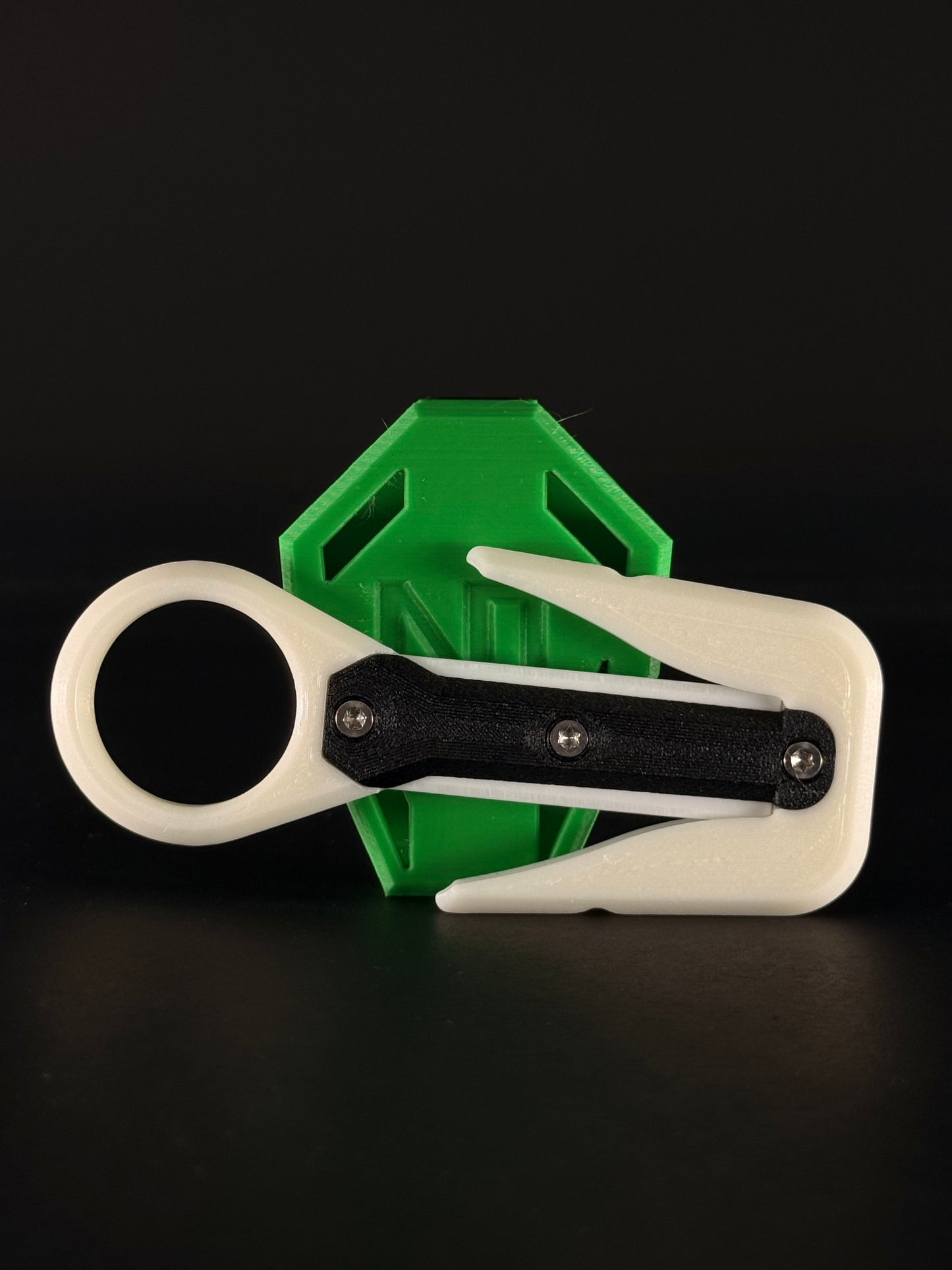 Mini line cutter