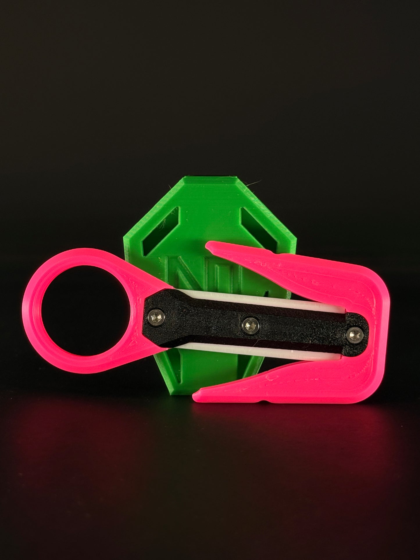 Mini line cutter