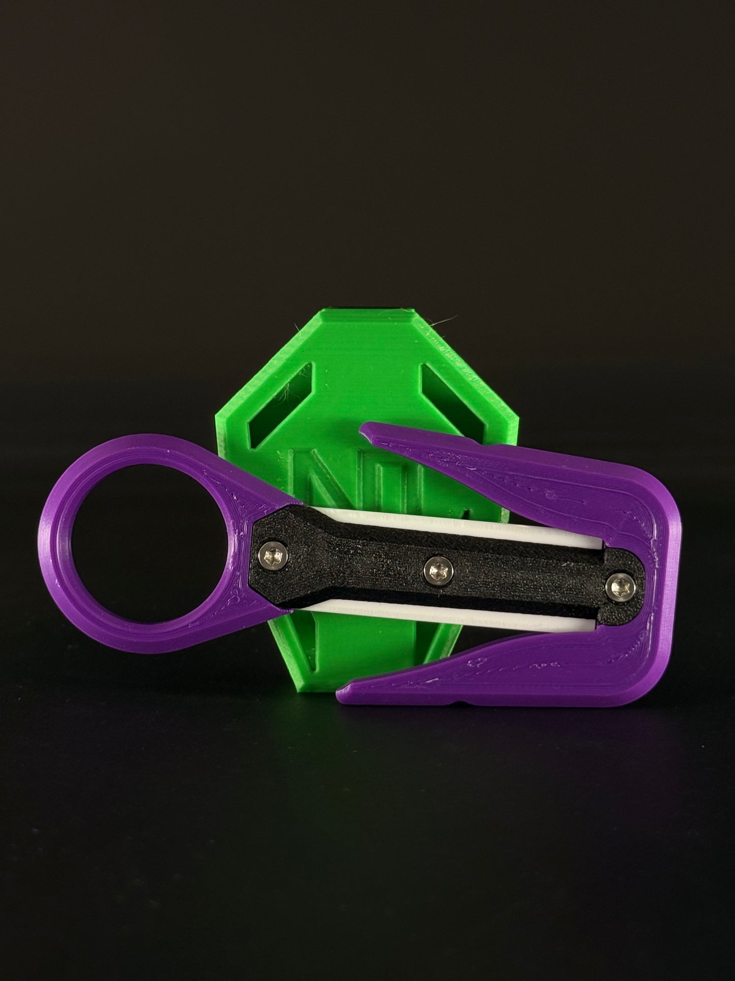 Mini line cutter