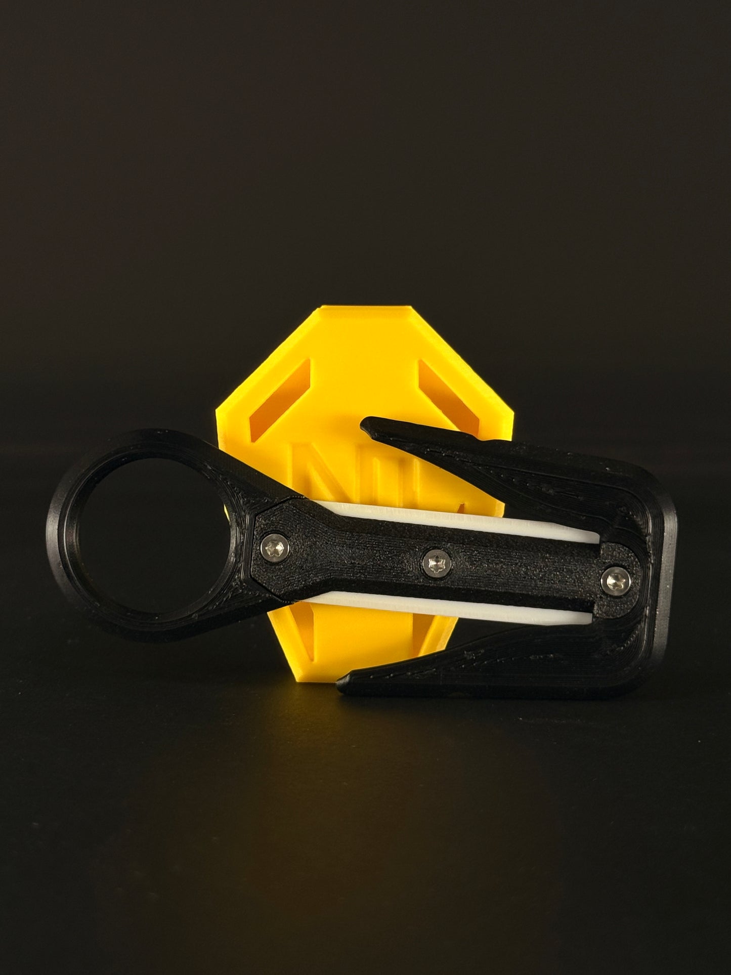 Mini line cutter