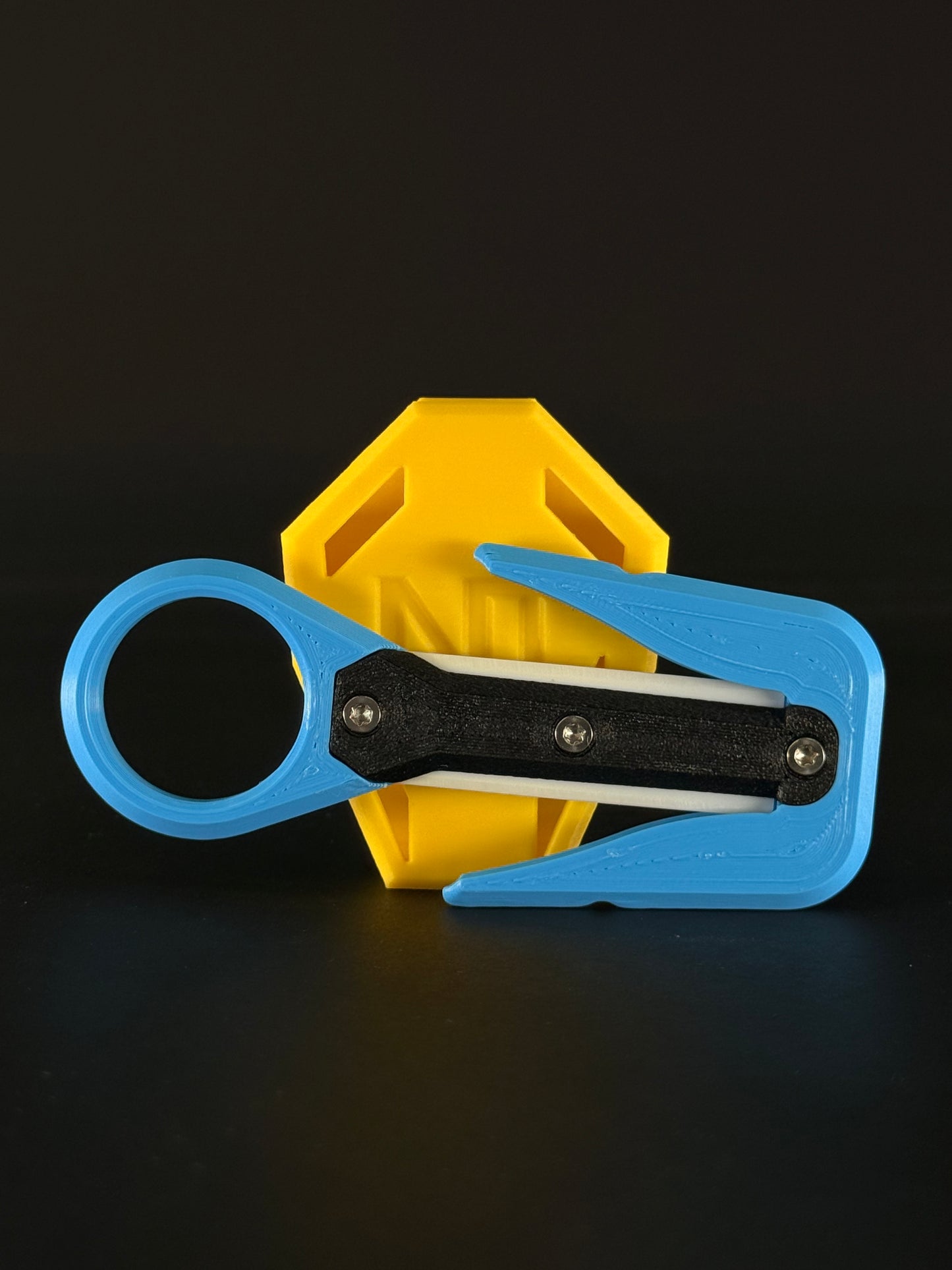 Mini line cutter