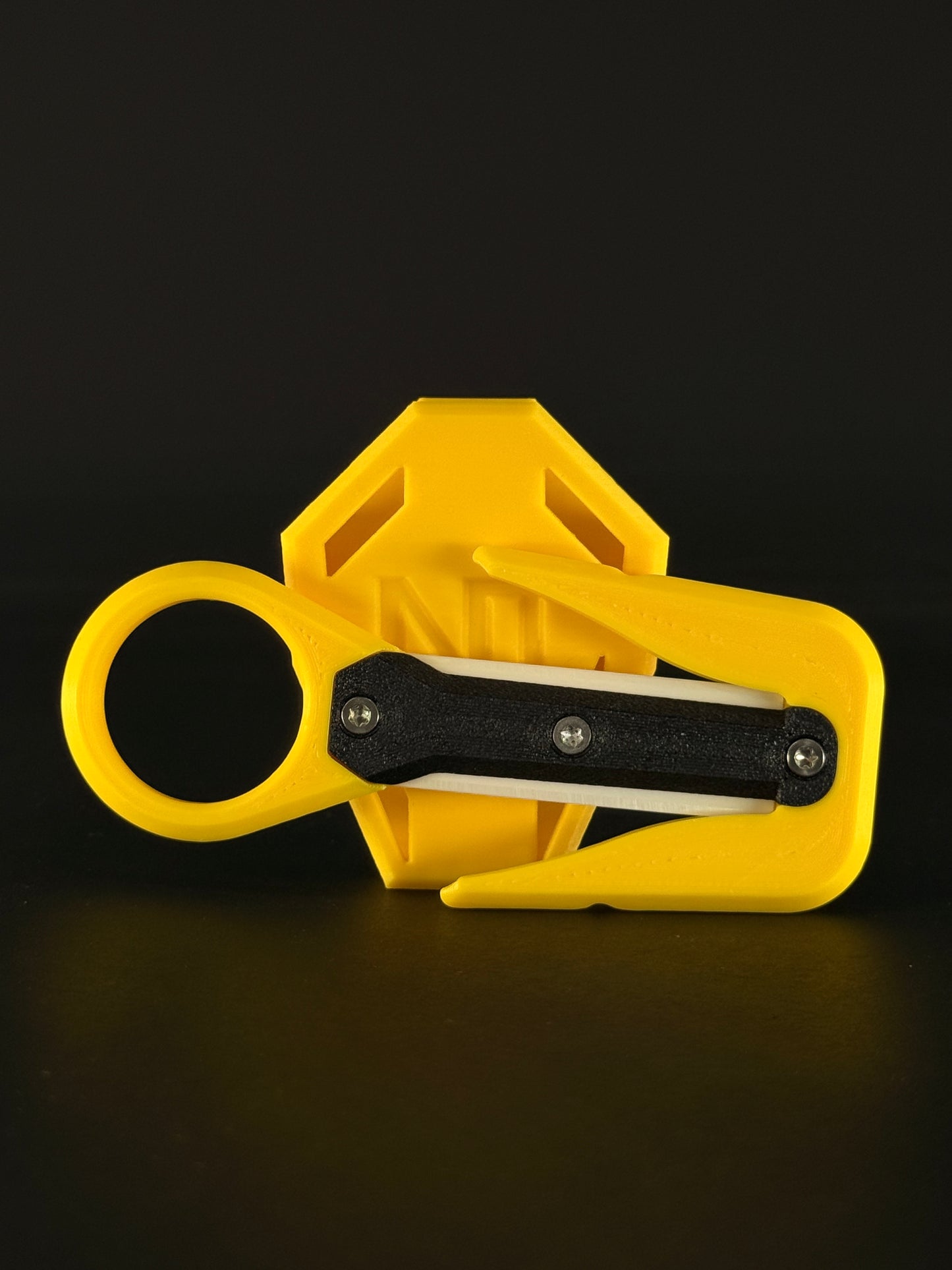 Mini line cutter