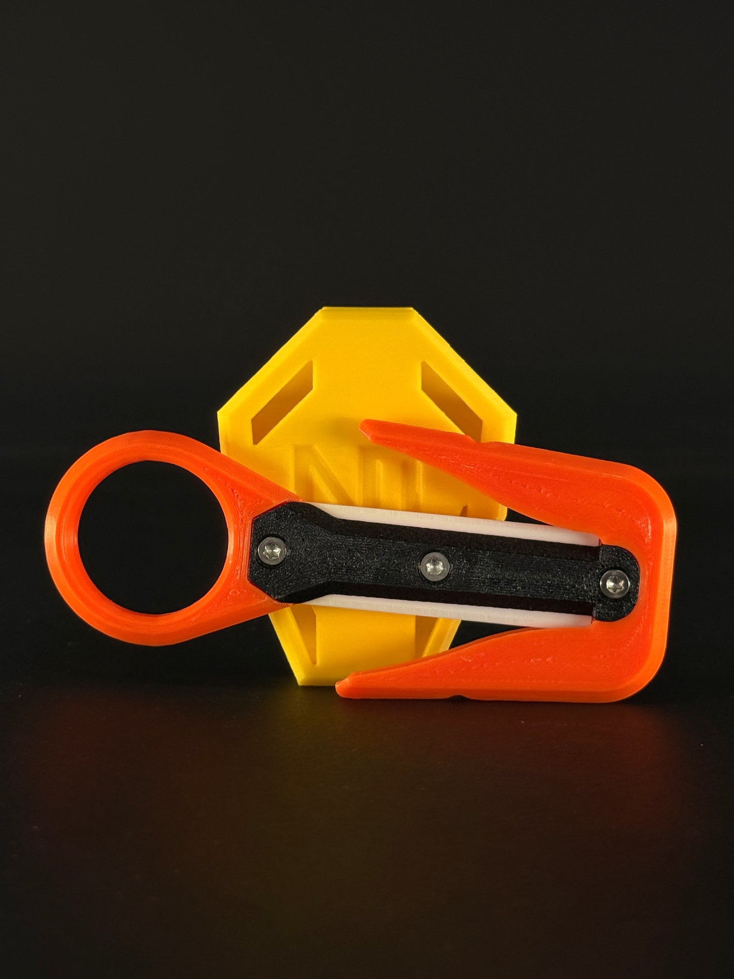 Mini line cutter