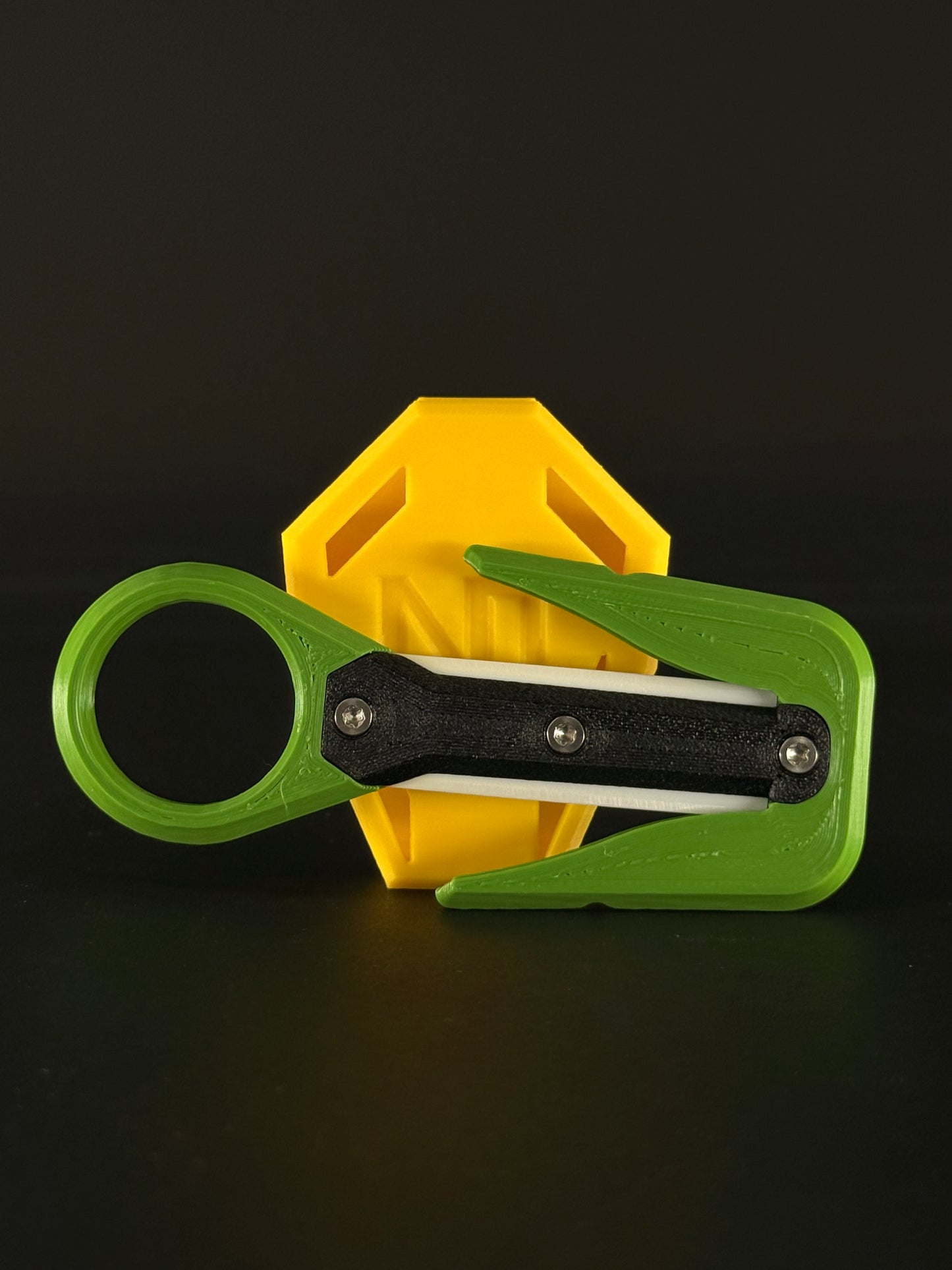Mini line cutter