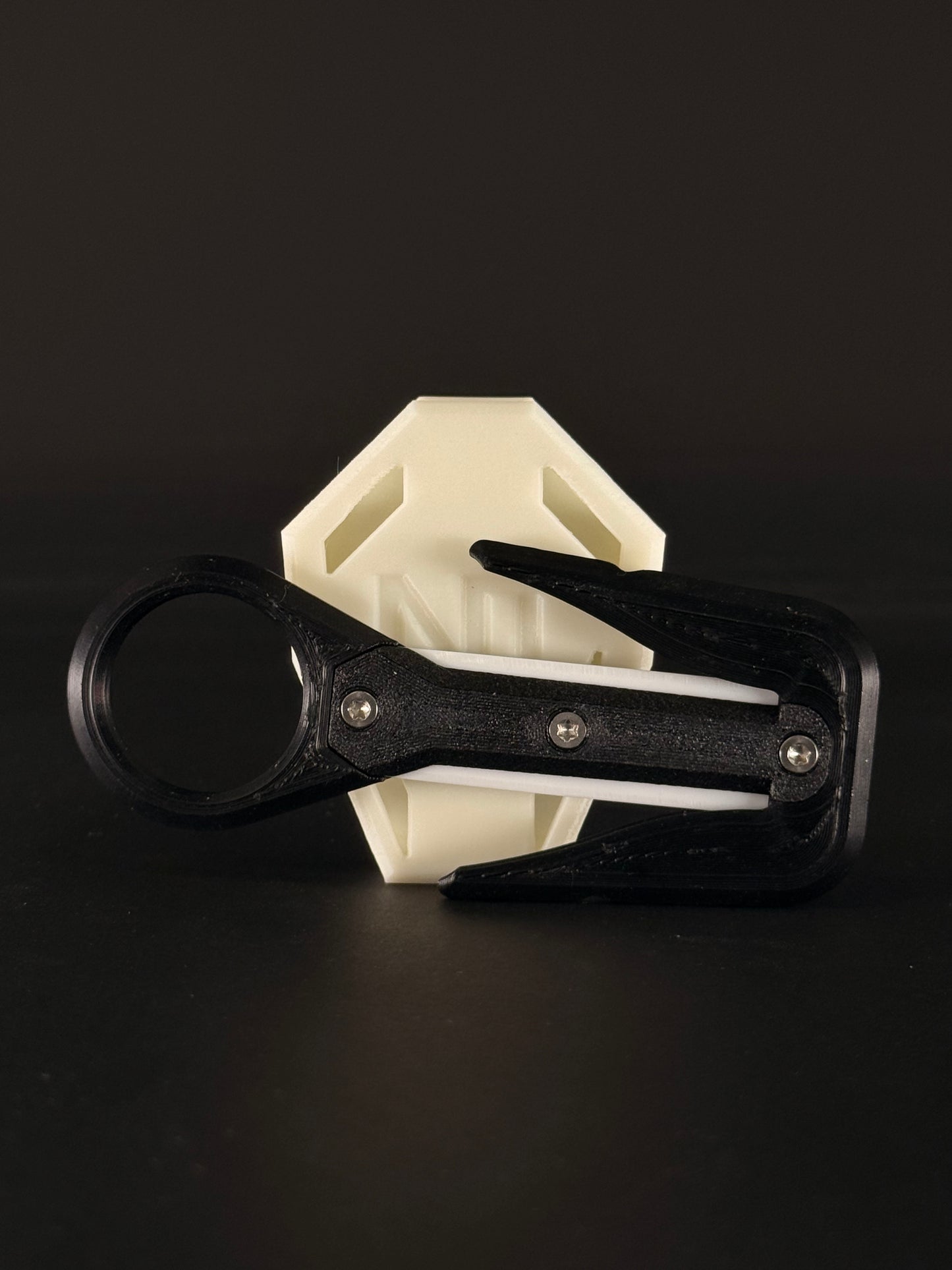 Mini line cutter