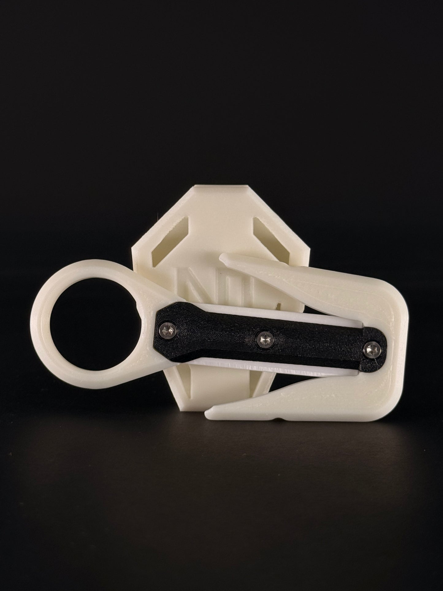 Mini line cutter
