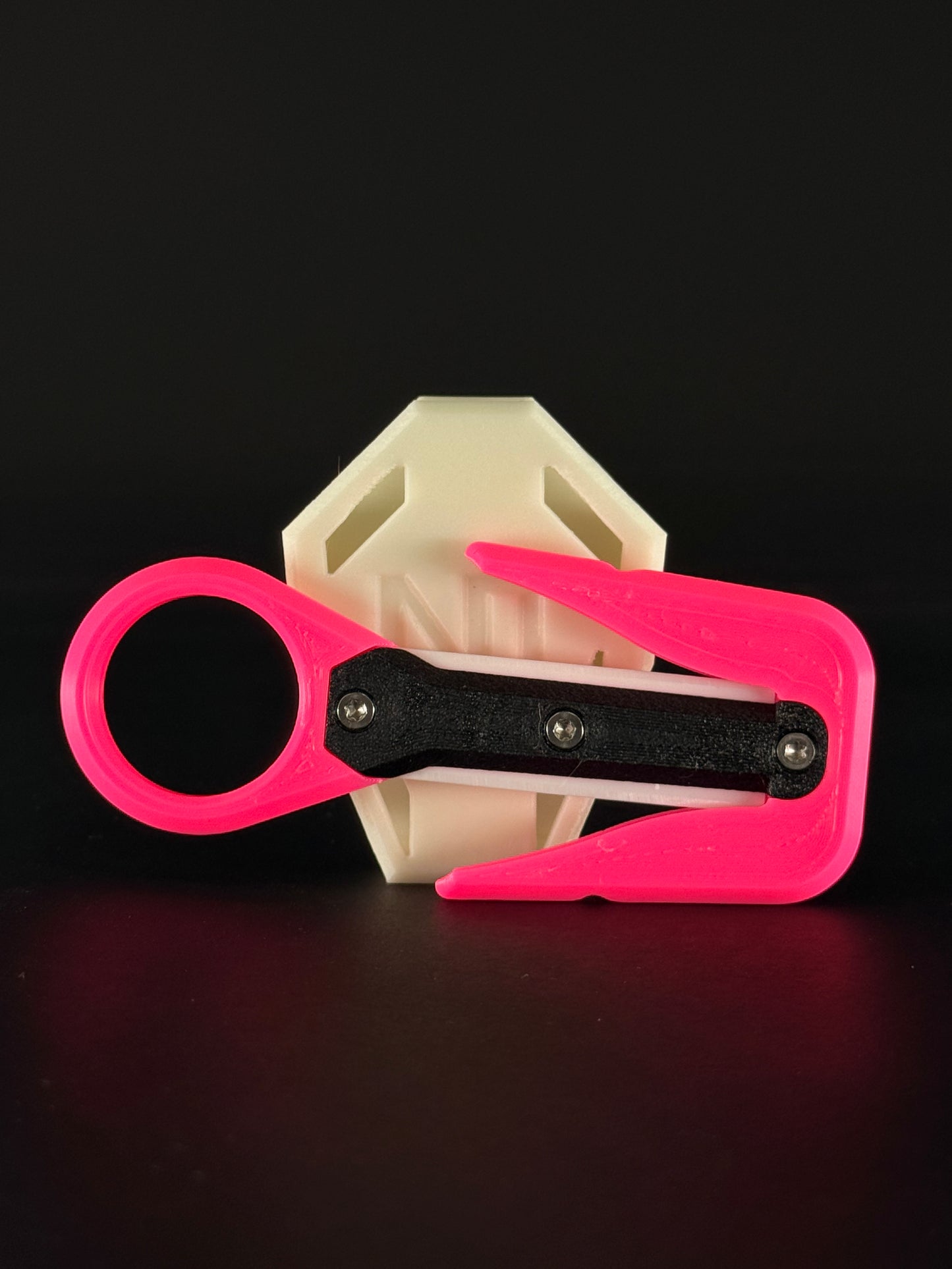 Mini line cutter