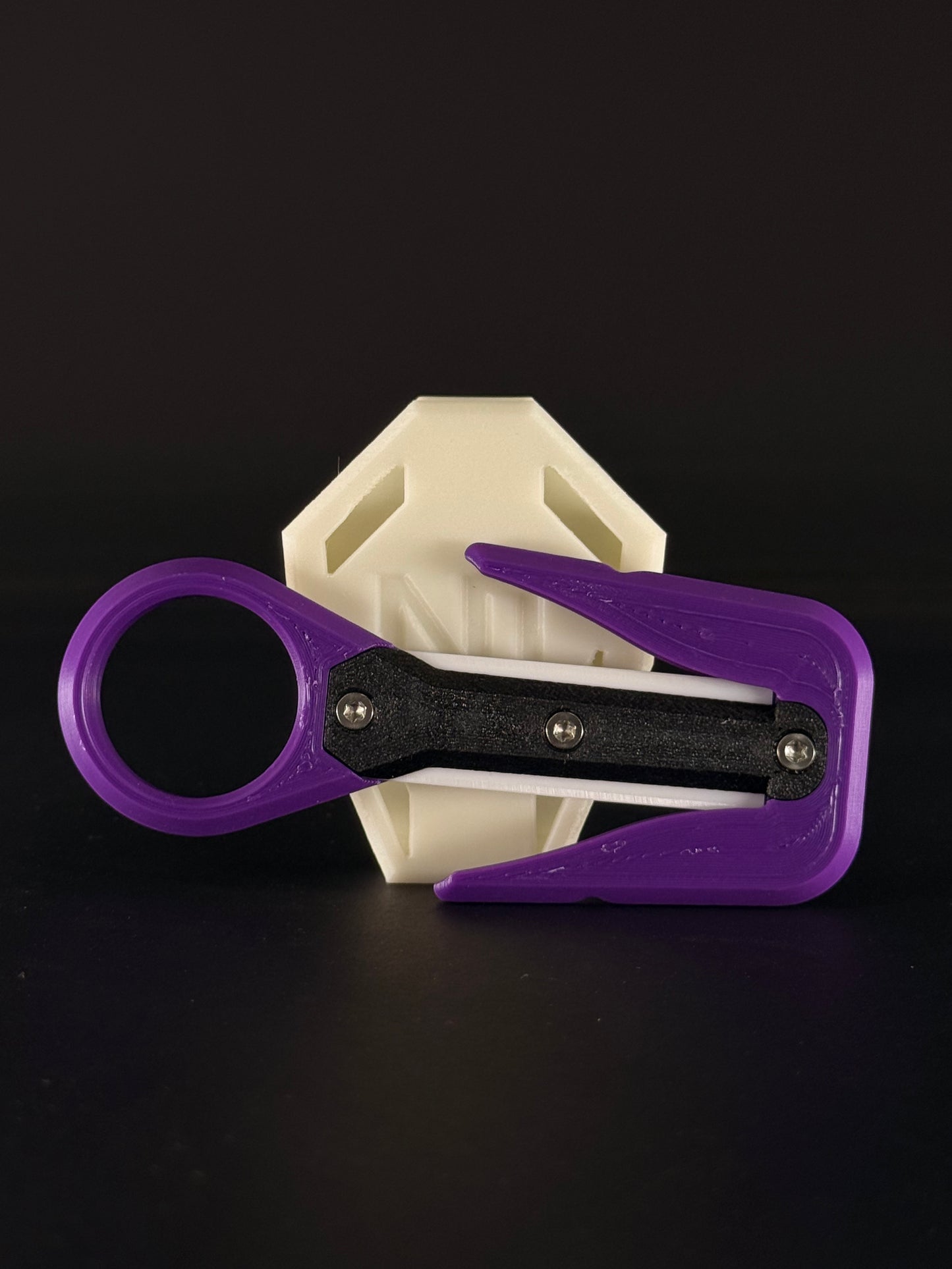 Mini line cutter