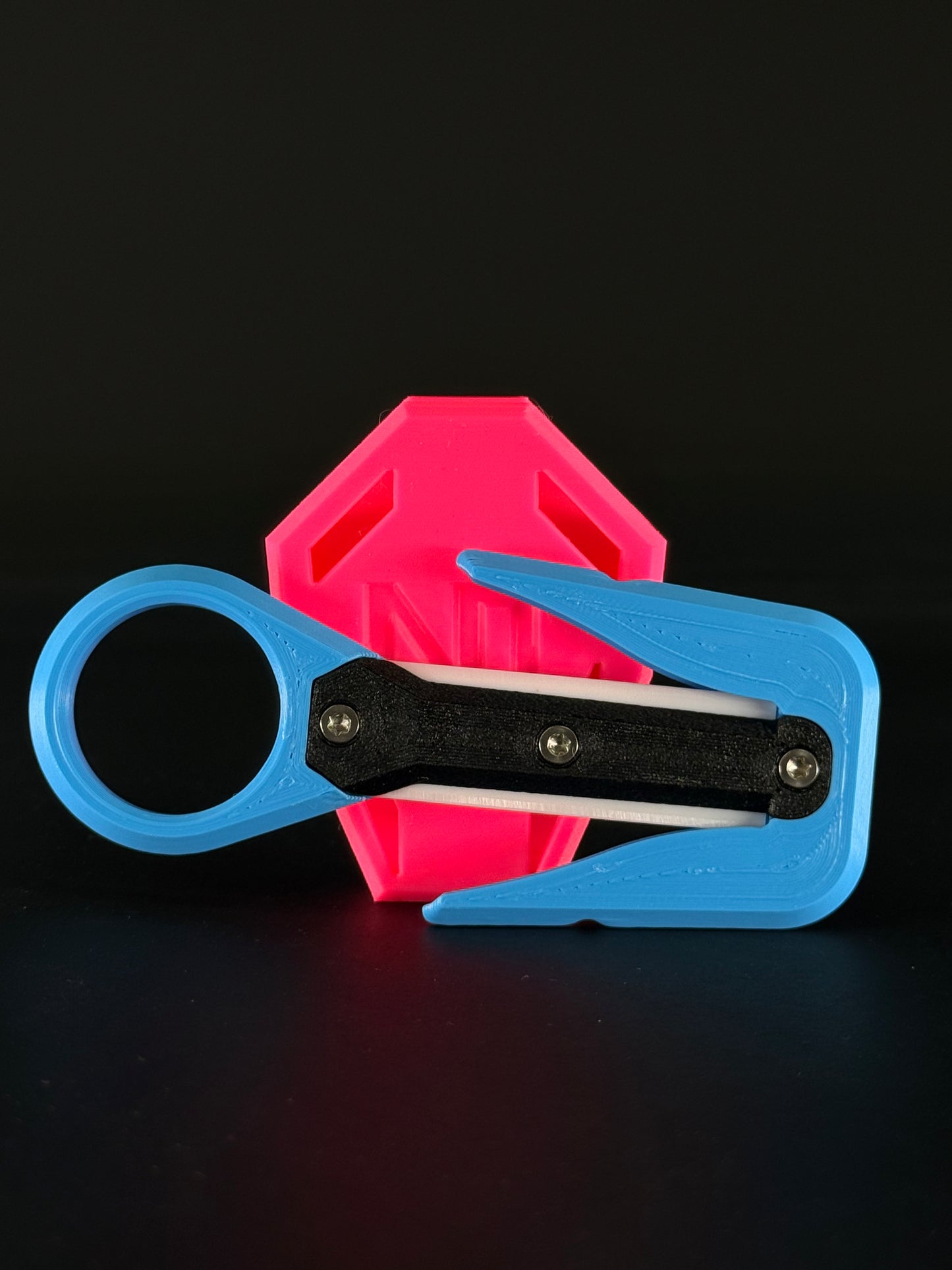 Mini line cutter