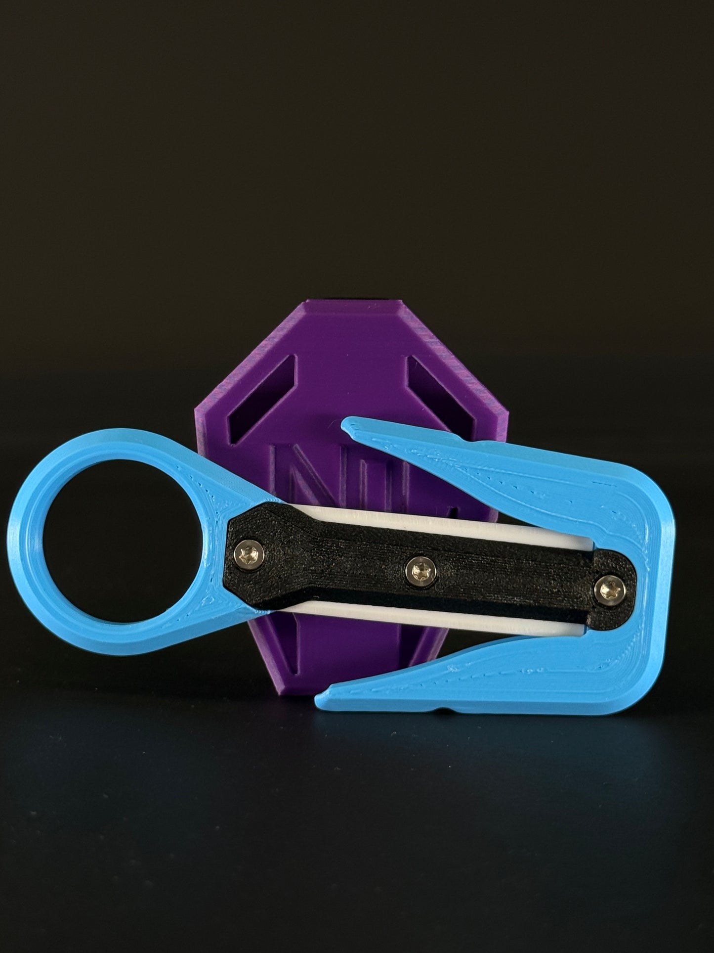 Mini line cutter