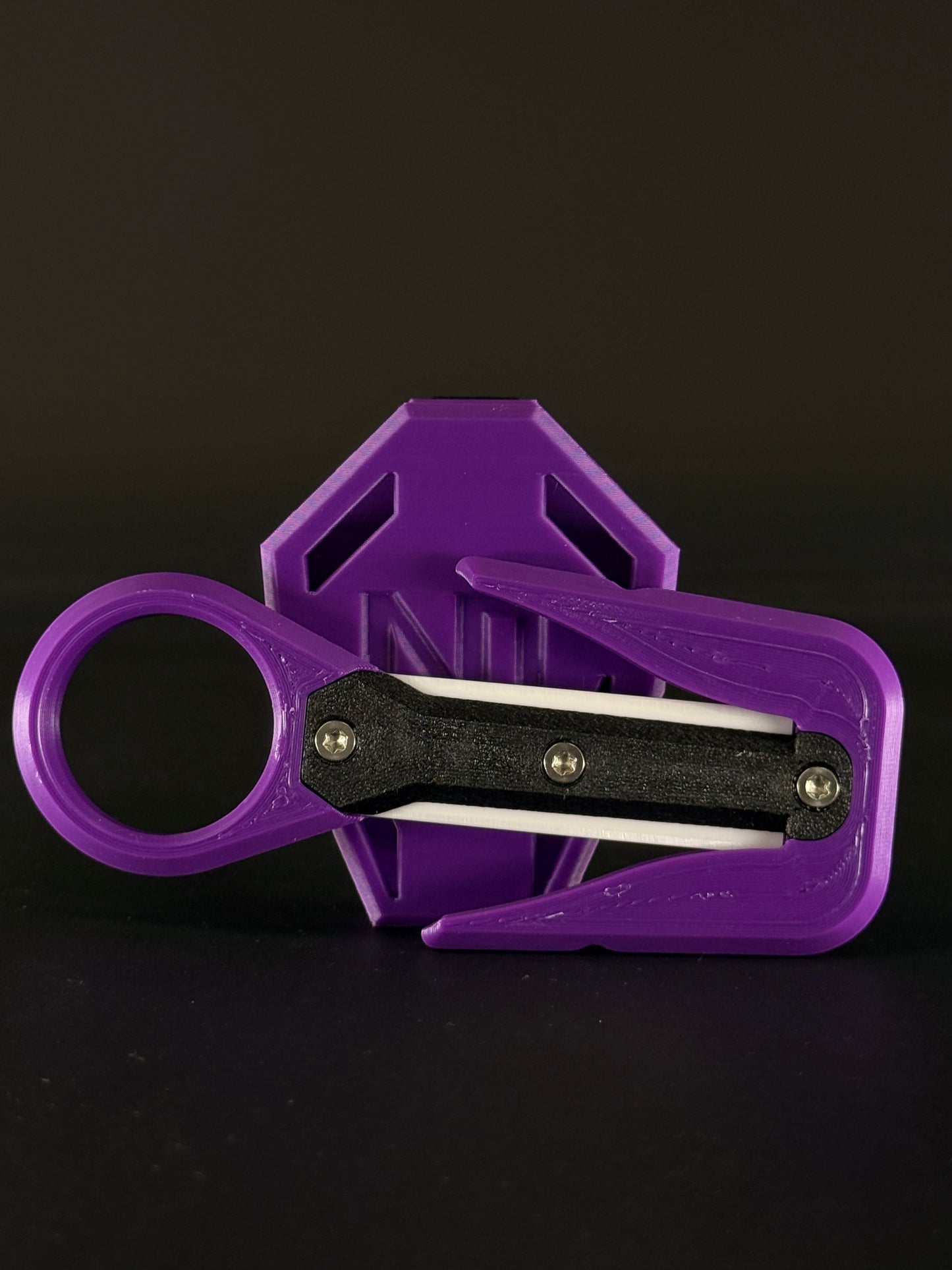 Mini line cutter