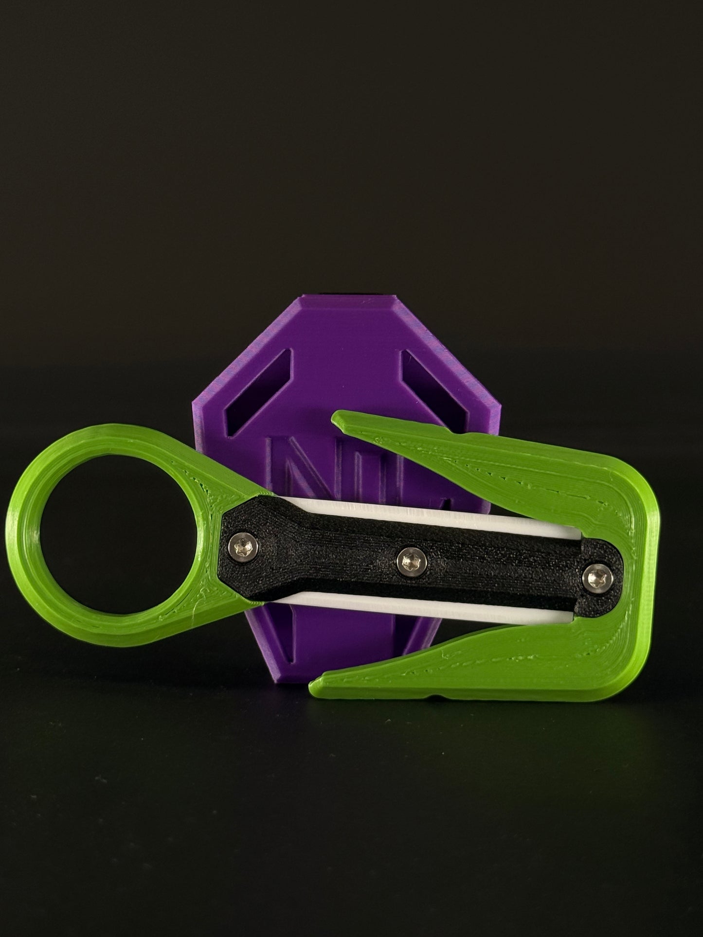 Mini line cutter