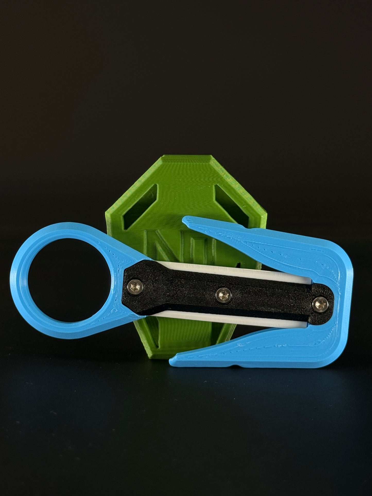 Mini line cutter